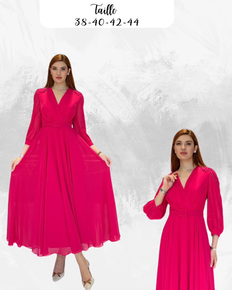 Robe de soirée avec manches bouffantes et détails perlés