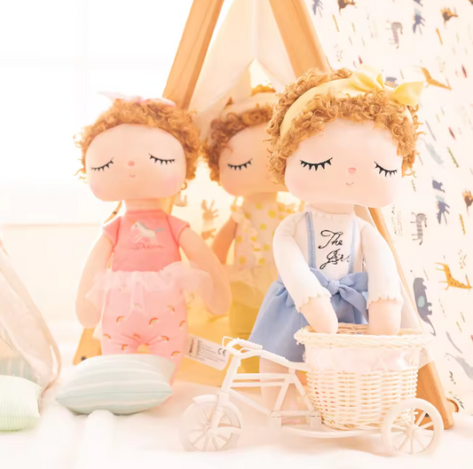Angela Curly: La Collection des 7 Sœurs