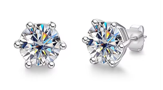 Boucles d'oreilles en moissanite ronde de 0,5ct avec certification