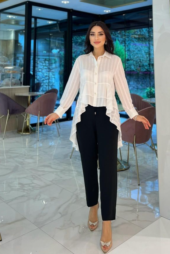 Chemise à six volants