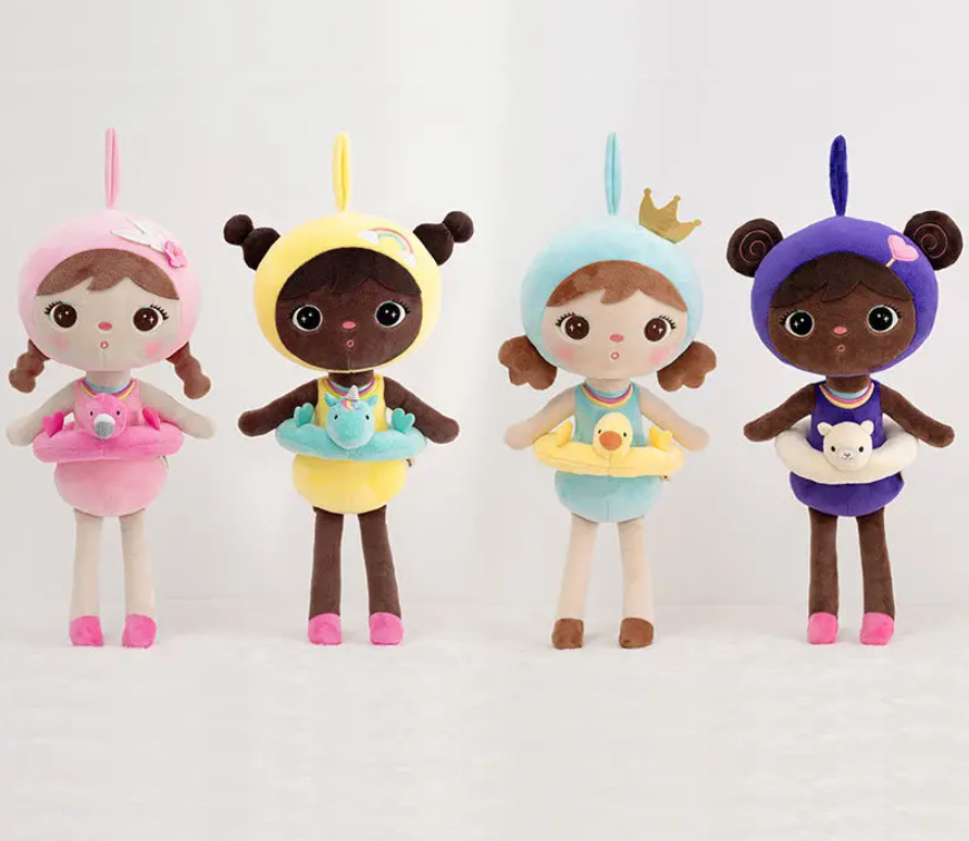 Peluches Adorable dans un anneau de natation