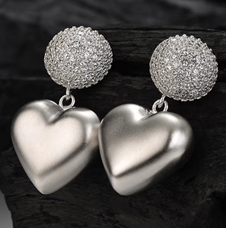 Boucles d'oreilles cœur en plaqué Or 18K  et Rhodium avec micro zircon étincelant